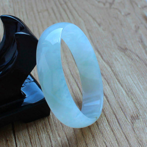 天然翡翠老坑a货白冰种公主镯中福薄款小号玉手镯少女款带证书51