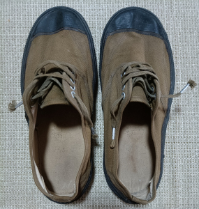 文革60年代1968年出产65式军绿色低腰解放鞋 3518厂1号原配鞋带