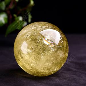 天然黄水晶球居家招财摆件主财运转运球天然水晶球原石球风水黄色