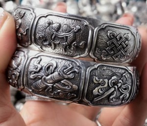 铭艺足银999藏八宝汉八宝纯手工雕吉祥八宝暗八宝实心手镯