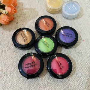 希贝儿童眼影led丝绒湿 中国新品珠光粉套盒眼脸部金色仙女舞台妆