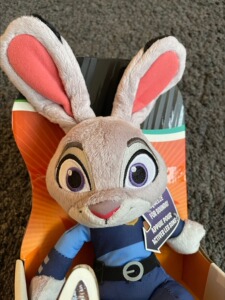 迪士尼正品代购疯狂动物城兔朱迪警官说话发声毛绒公仔玩偶玩具