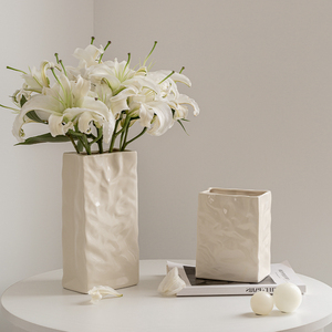 花瓶摆件客厅插花陶瓷高级感白色水培玫瑰奶油褶皱小众轻奢美式小