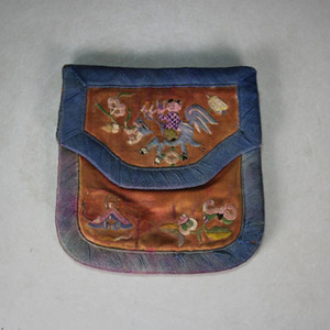 清代老刺绣麒麟送子老绣花荷包双面绣片丝织品包老包真古董民俗