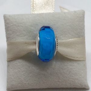 潘多拉琉璃珠子蓝色图片