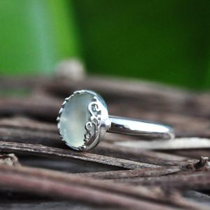 印度尼泊尔手工s925纯银镶嵌天然葡萄石绿色复古可爱秀气戒指女