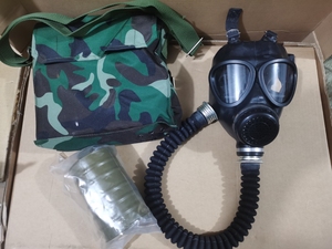 全新长管铁罐 FMJ05A防毒面具 烟尘灰尘防护面具