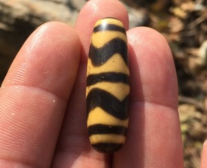 清代西藏老料器天珠虎纹天珠水纹靠山珠包老保真
