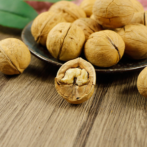 五香手剥纸皮核桃