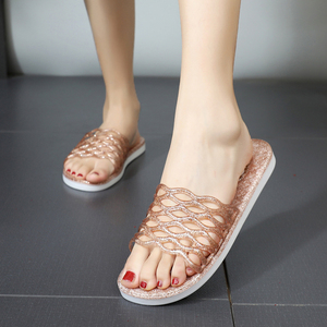 拖鞋女夏季水晶百搭外穿室内家用洗澡平底软塑料简约甜美女凉拖鞋