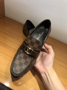 lv/路易威登 男士深咖色棋盘格金属标休闲皮鞋 意大利正品代购