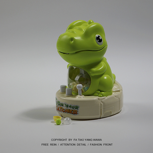 无聊了在大恐龙的肚子里抓娃娃!迷你娃娃机