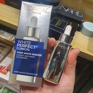 loreal欧莱雅小银瓶雪颜科研致白祛斑精华液30ml 保湿美白淡斑精