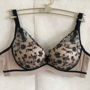 20秋冬曼妮芬内衣20812102性感玫瑰花刺绣长三角无钢圈聚拢文胸女