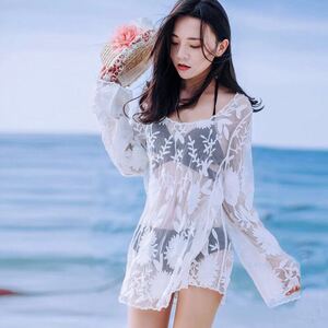 白色蕾丝长袖泳衣