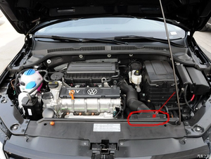 大众速腾的水箱框架