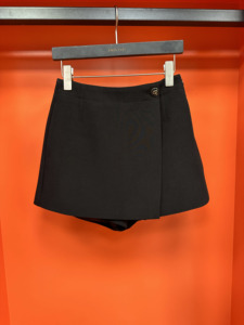 D家2024夏季小众设计西装裤裙休闲裤通勤百搭气质高腰显瘦短裤子