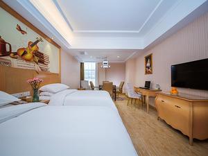 维也纳酒店（仙桃皇宫店）标准双床房