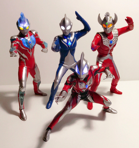 00锦江奥特战甲泰罗杰克奥特曼赛文pk金古乔打怪兽可动发声人偶玩具