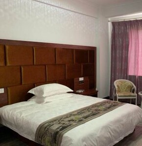 天台忆家宾馆标准大床房