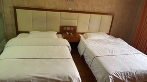 北京国汉鸿伟商务宾馆特价双床房