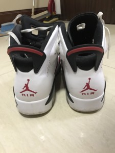 aj6 胭脂红 45码 8成新 绝对真品 不讲价!