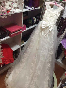 婚纱 韩式婚纱，长尾婚纱杭州量身定制的婚纱，礼服，太占地方了