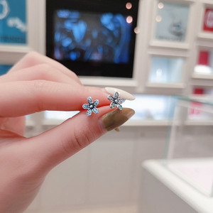 小雏菊耳钉潘多拉