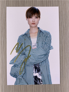 『冲冠』大陆明星李宇春亲笔签名照片新款经典热门无仿无印刷22款