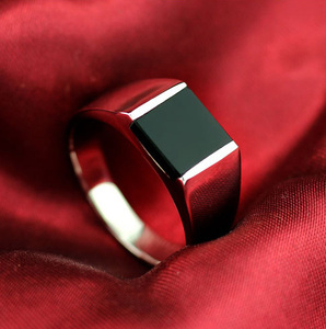 复古黑玛瑙男士戒指宝石转运钛钢指环时尚欧美个性潮男可刻字饰品