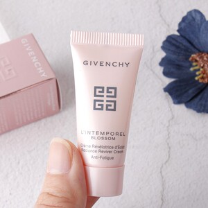 10个打包50ml givenchy纪梵希少女时光面霜5ml无痕修复补水滋润