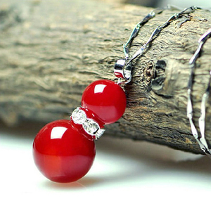 正品 天然水晶红玛瑙小葫芦吊坠 女款925银锁骨项链南红民族饰品