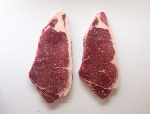 澳大利亚进口谷饲西冷牛排 雪花沙朗 可定制3cm厚切 新鲜生牛肉