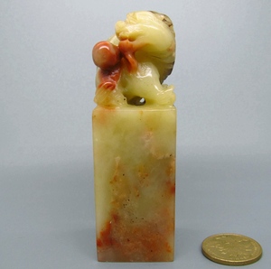 特惠3# 寿山石老性芙蓉冻石 螭龙印章25*26*81mm 透光温润