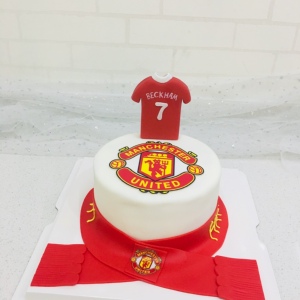 501人付款淘宝足球蛋糕装饰低价比赛奖品礼物曼联利物浦皇马巴萨球衣