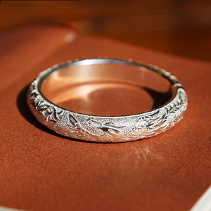 百年老寶成 999纯银纯手工珍珠底凤穿牡丹泥鳅背翡翠款手镯 凤凰