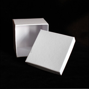 现货 小白盒包装礼品盒子定制 婚礼糖果包装盒纸盒定做 13*13*5.5