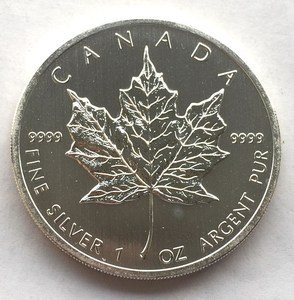 加拿大2012年枫叶5加元1盎司全新银币