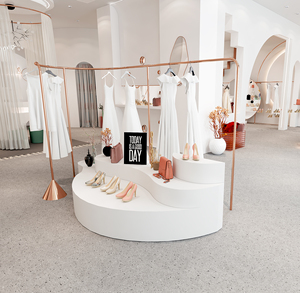 服装店橱窗装饰道具陈列架中岛展示台鞋包店流水高低展台包邮直销