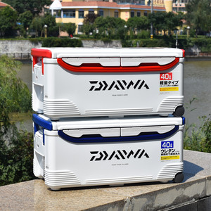 达瓦钓箱s4000裸箱加厚台钓轻便40升海钓带轮可坐保温黑坑钓鱼箱