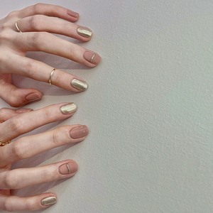 高级感指甲贴片 豆沙色亮面 磨砂魔镜粉美甲成品可穿戴式光疗甲片