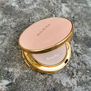 gucci/古驰透亮柔滑蜜粉饼00#01#02#带粉扑 哑光雾面定妆控油