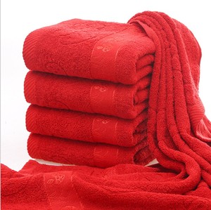 纯棉婚庆回礼浴巾 加厚吸水成人大红色浴巾舒适蘑菇浴巾厂家直销