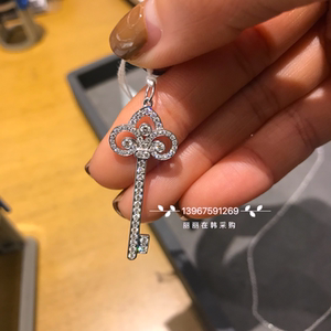 视频直播专柜采购 tiffany /蒂芙尼吊坠 鸢尾花白金满钻钥匙吊坠