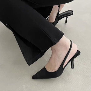 2022年夏季新款高跟凉鞋女细跟尖头简约性感百搭网红包头黑色女鞋