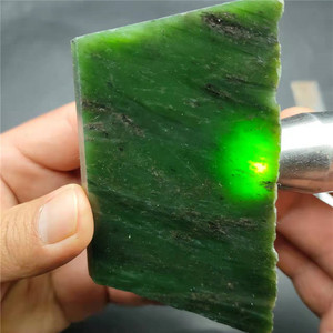 俄罗斯碧玉原石毛料边角料菠菜绿手把件料d34和田玉玉石玉料