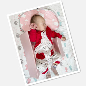新生儿侧睡枕透气定型枕防偏头宝宝可拆护腰枕防滚落0-6月婴儿枕