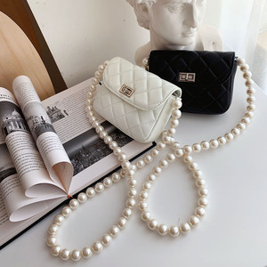 小香风珍珠链条包斜挎小包春夏珍珠包包女珍珠肩带小香珍珠链包包