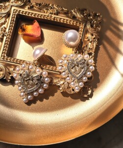 宫廷风名媛耳环巴洛克复古珍珠耳饰银针小众百搭爱心质感奢华耳坠