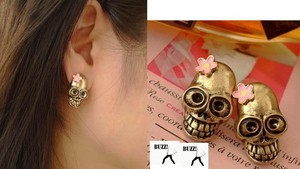 韩版新品个性爱臭美的戴花骷髅头造型古铜色做旧复古大耳钉